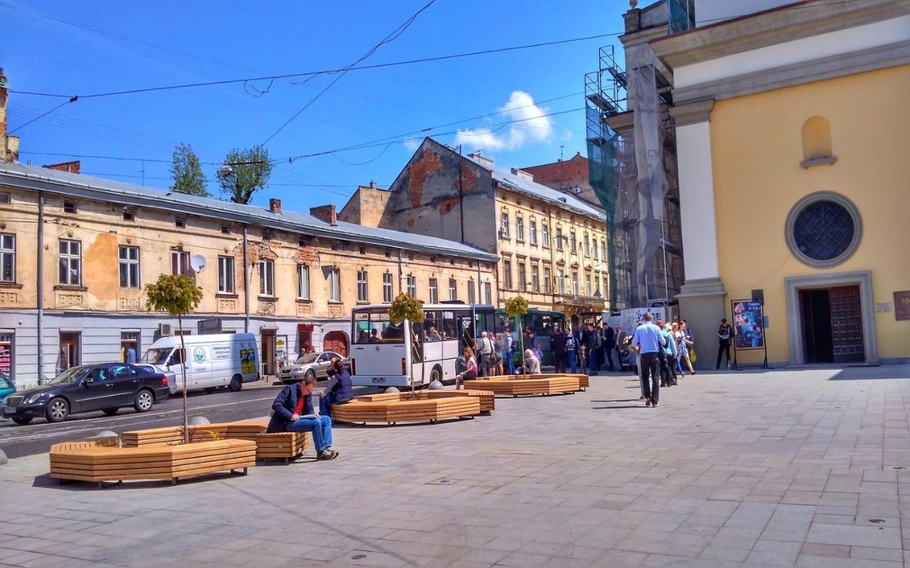 Apartment On Lychakivska Lviv Bagian luar foto